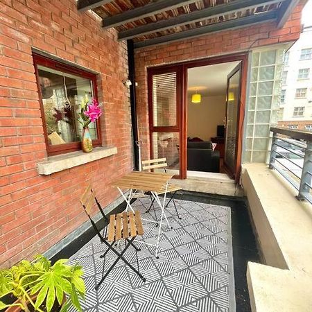 2 Bed Apartment In City Centre Dublin Buitenkant foto